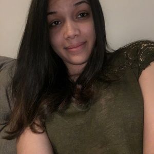 Meet your Posher, Ana